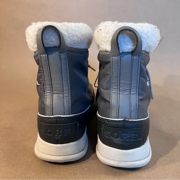 Sorel Explorer Carnival Waterproof Boots with Faux Fur Collar Gray Women US 9.5 - Picture 3 of 11